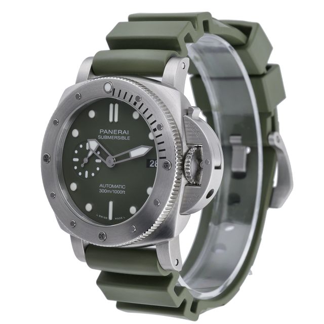 Panerai Submersible PAM01055 Image 2